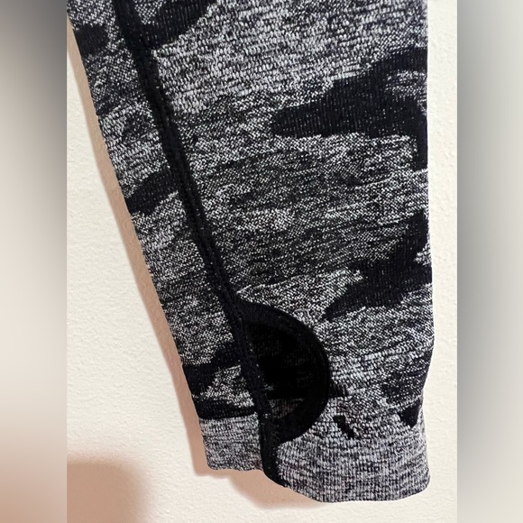 SHEIN Workout Outfit - Picture 5 of 9